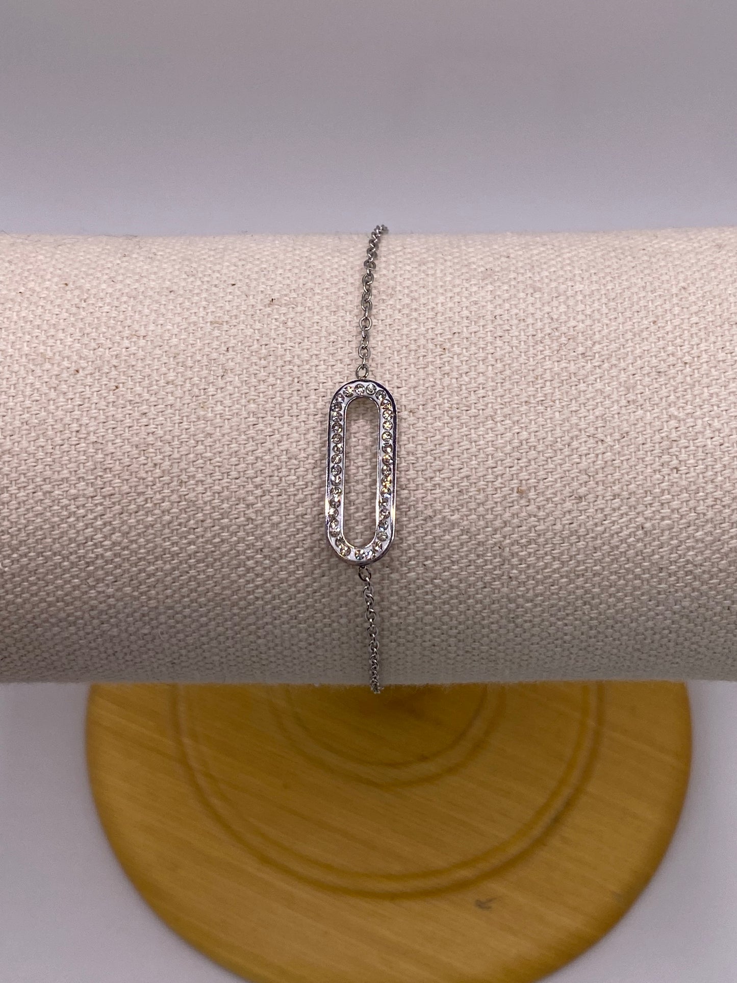BRACELET ACIER MOTIF RECTANGLE ARRONDI AVEC STRASS