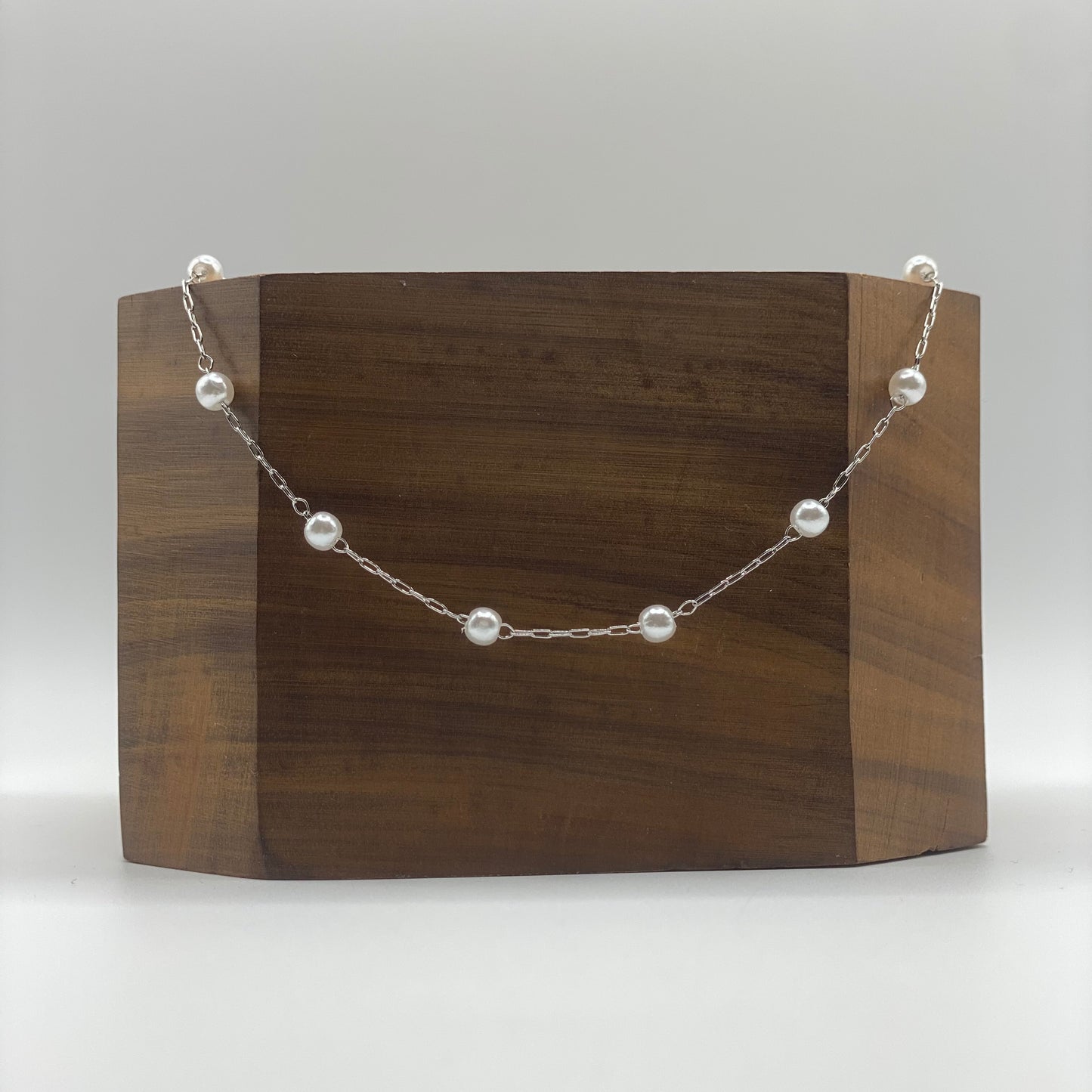 Collier acier imitiation perle blanche