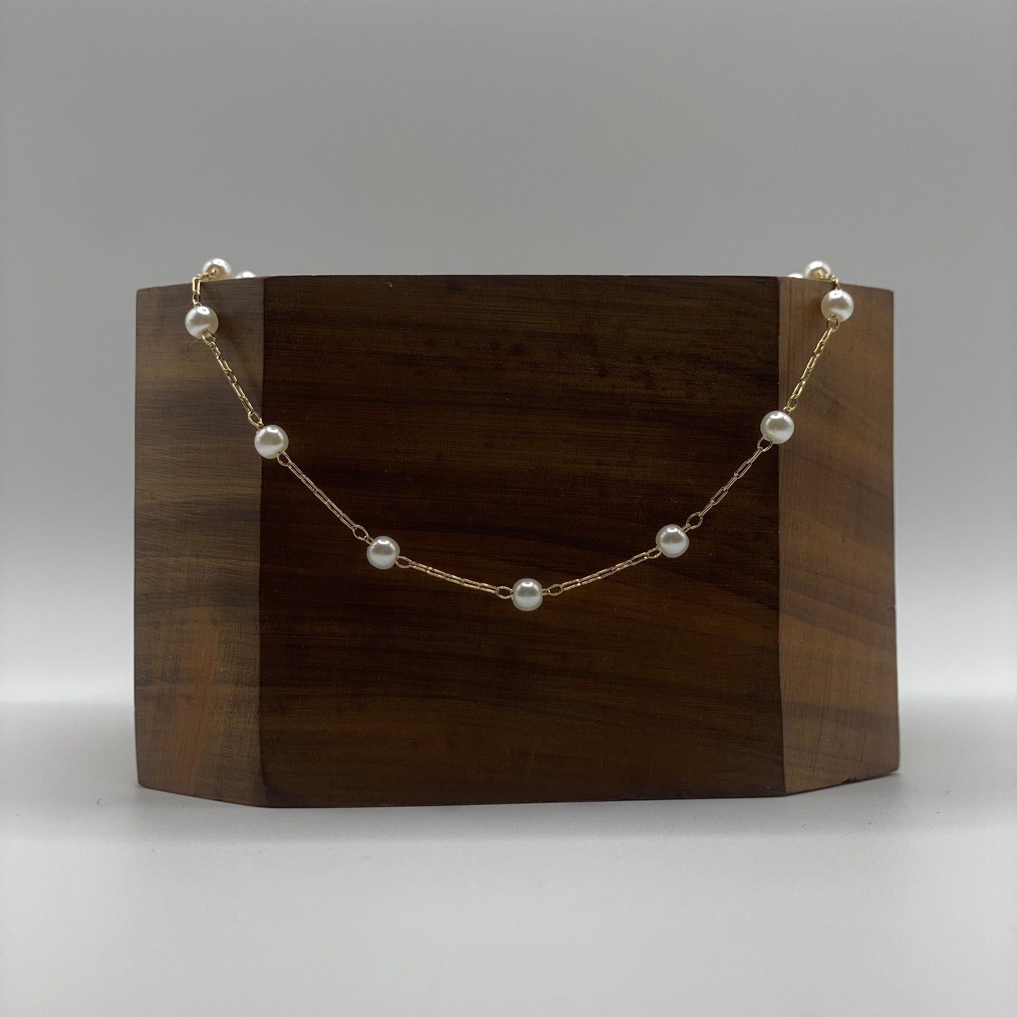 Collier acier jaune imitation perle
