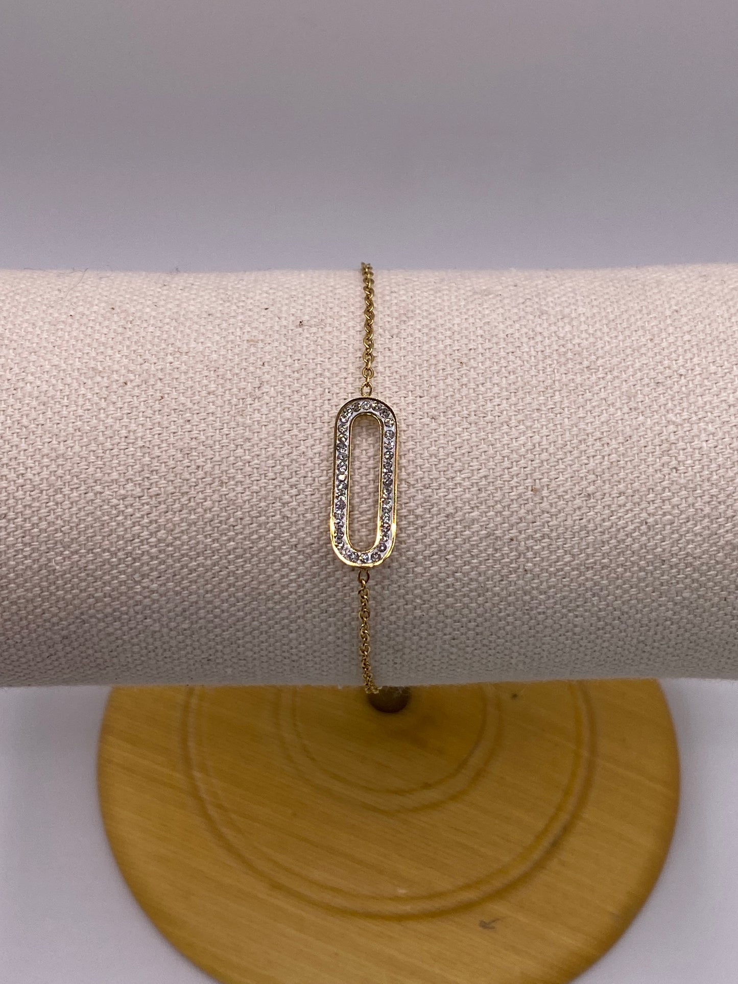 BRACELET ACIER JAUNE MOTIF RECTANGLE ARRONDI AVEC STRASS