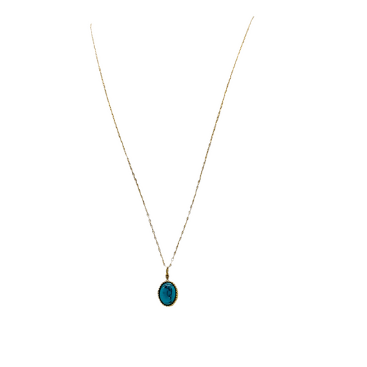 Collier avec pierre couleur turquoise